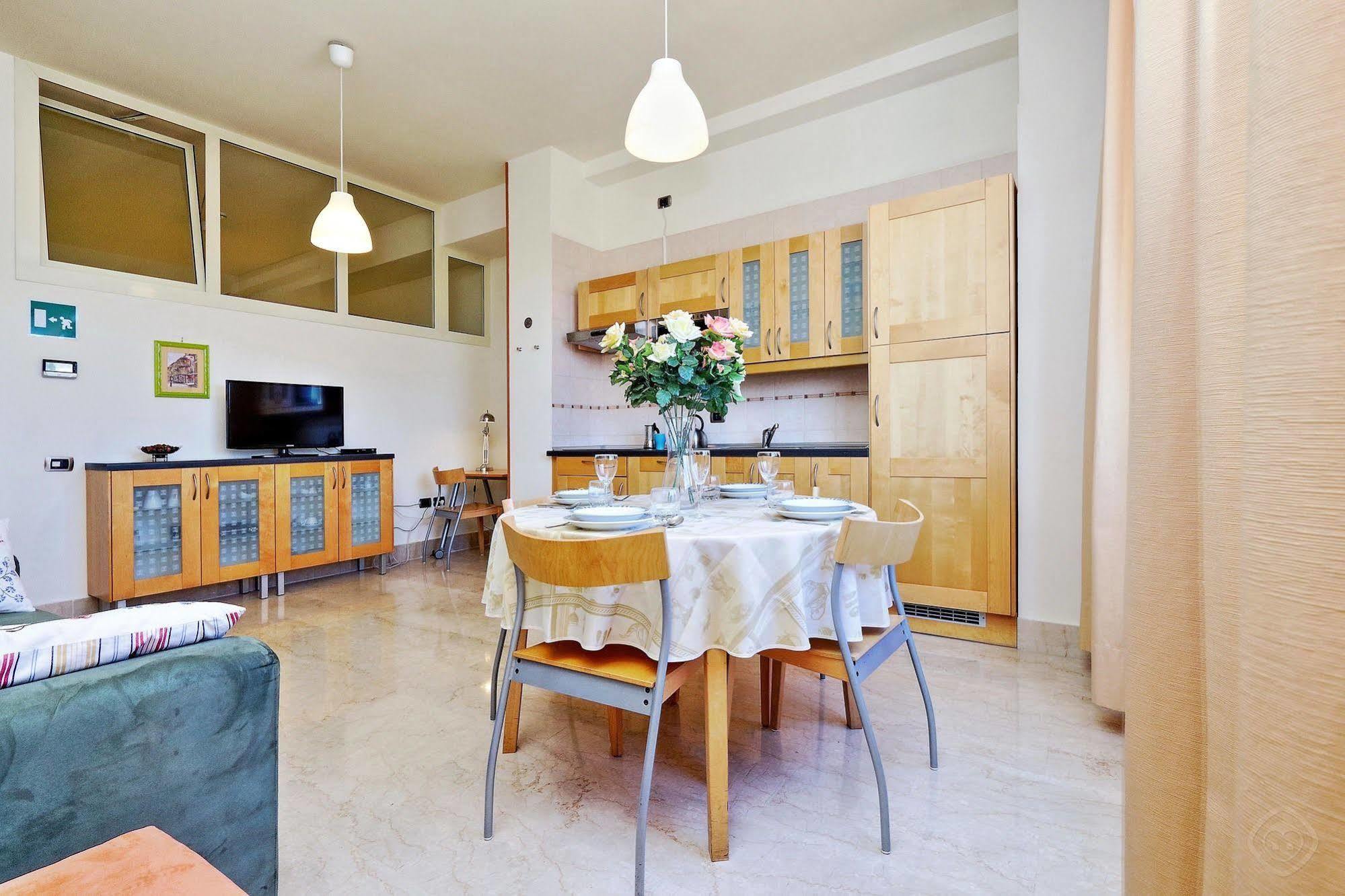 San Giovanni Apartments - Appio Latino Area Rzym Zewnętrze zdjęcie
